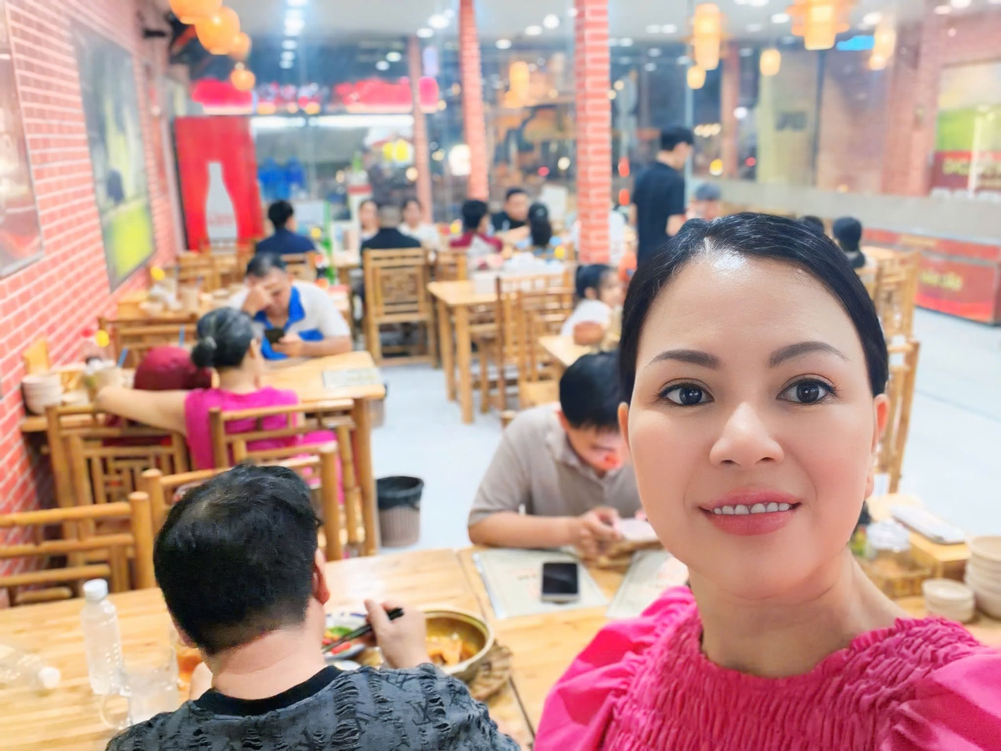 Thực khách check-in nụ cười rạng rỡ