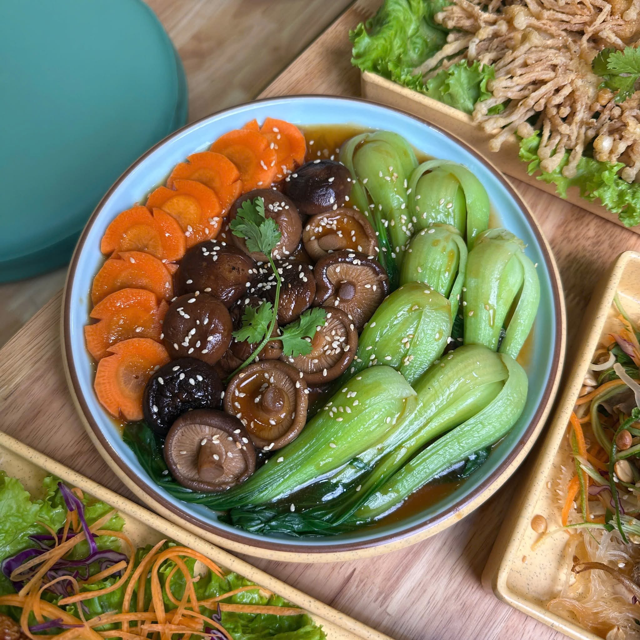 Món nấm đông cô xào cải thìa thanh đạm